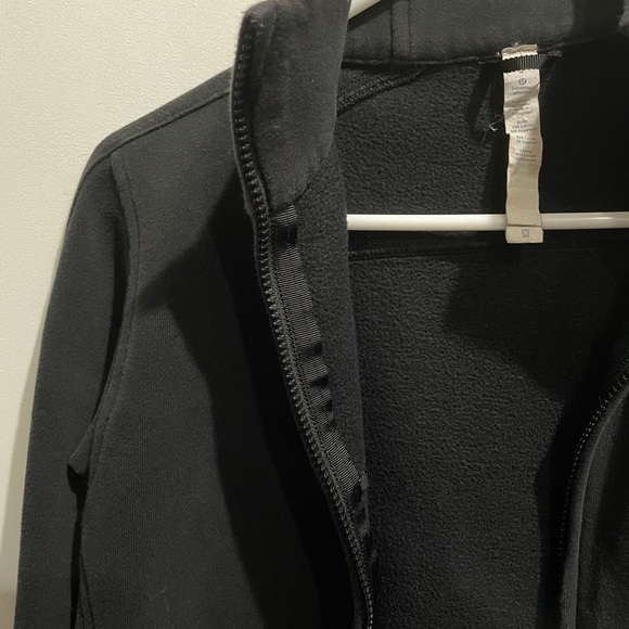 LULULEMON SWEATER - Picture 3 of 3